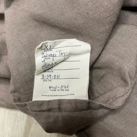 MIRANDA BENNETT STUDIO LINEN WRAP TOP - Picture 7 of 9